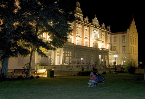 Balneario-hotel Palacio de las Salinas para descansar los sentidos (Medina del Campo, Valladolid)